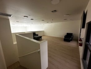 68945 Vista Chino, Cathedral City, CA for lease Interior Photo- Image 1 of 2