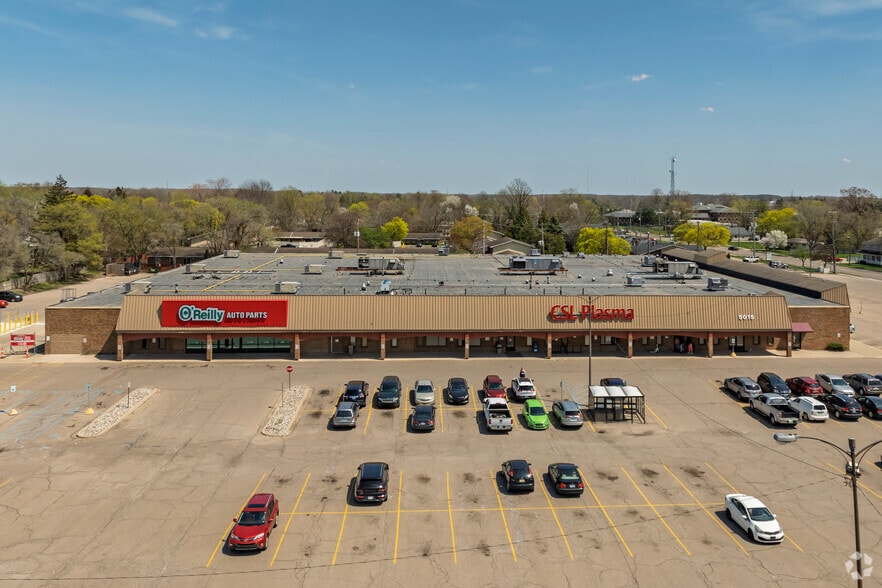 5015 S Cedar St, Lansing, MI for lease - Building Photo - Image 2 of 11