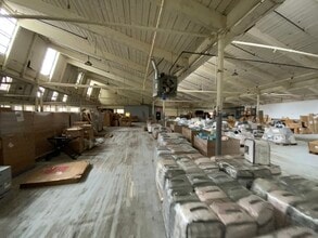 129 Brookside Ave, West Warwick, RI for lease Interior Photo- Image 2 of 9