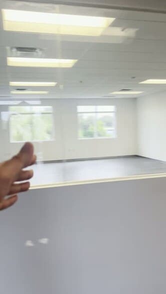 260 SW Natura Ave, Deerfield Beach, FL for lease - Commercial Listing Video - Image 2 of 47