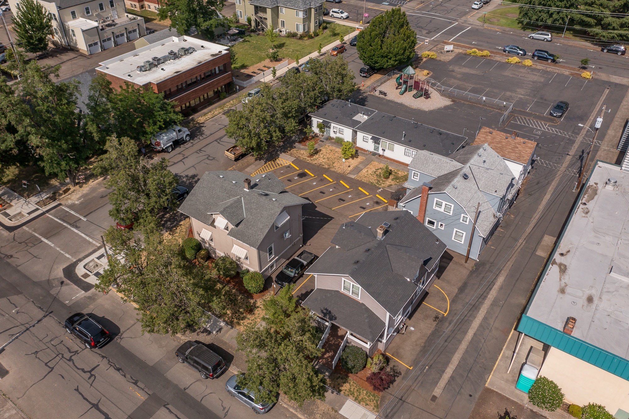 420-430 1/2 4th Av SW & 413 Washington S portfolio of 3 properties for sale on LoopNet.ca Building Photo- Image 1 of 51