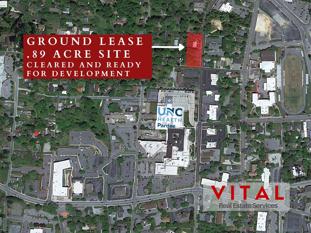 Fleming Street, Hendersonville, NC à louer Photo du bâtiment- Image 1 de 3
