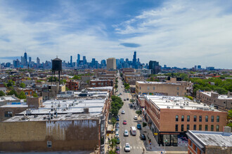 1422-1426 N Milwaukee Ave, Chicago, IL - Aérien  Vue de la carte