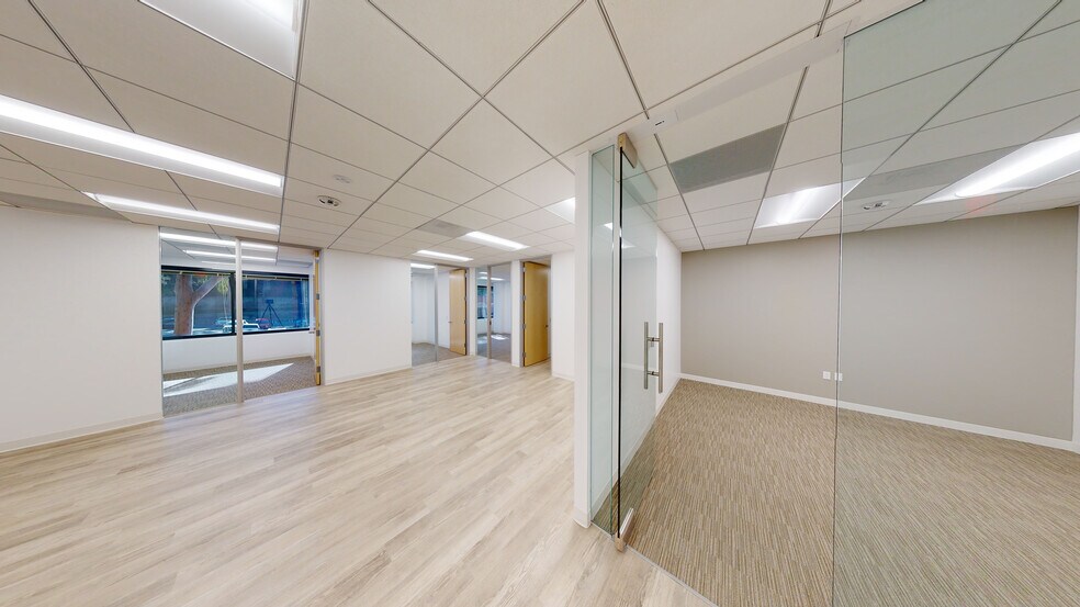 16830 Ventura Blvd, Encino, CA à louer - Numérisation 3D de Matterport - Image 3 de 8