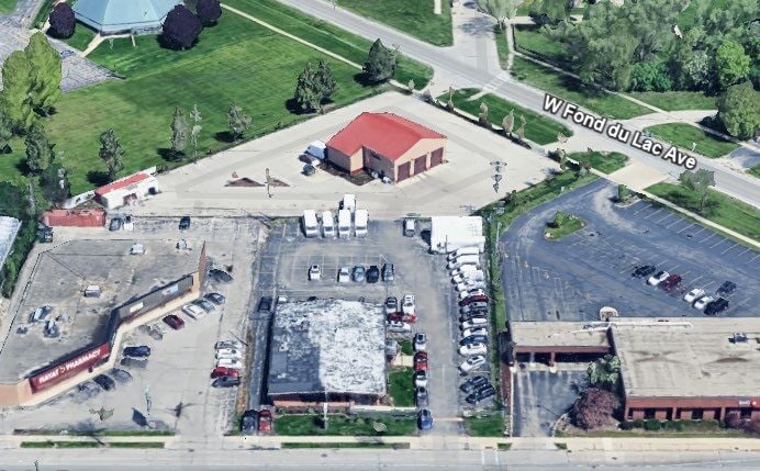 Milwaukee Flex Property portefeuille de 2 propriétés à vendre sur LoopNet.ca - Aérien - Image 3 de 9