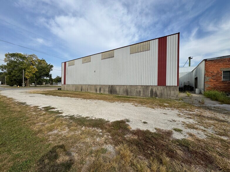 913 Evelyn St, Perry, IA à vendre - Photo du bâtiment - Image 2 de 3