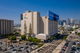 Plus de détails pour 1933 S Broadway, Los Angeles, CA - Bureau à louer