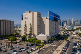 Plus de détails pour 1933 S Broadway, Los Angeles, CA - Bureau, Vente au détail à louer