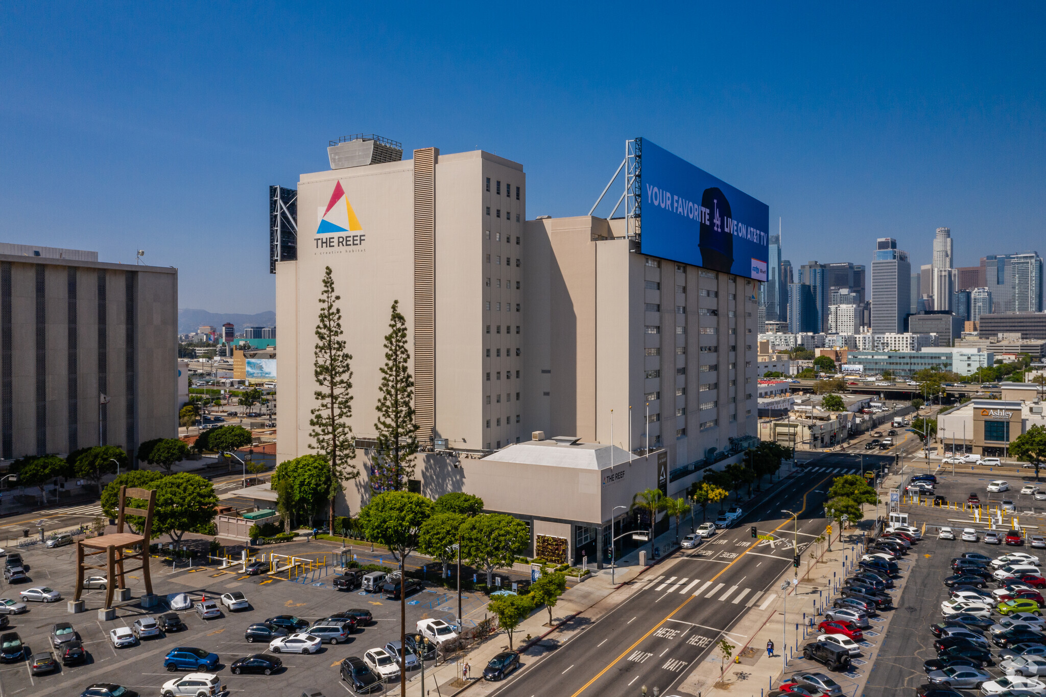 1933 S Broadway, Los Angeles, CA for lease Building Photo- Image 1 of 6