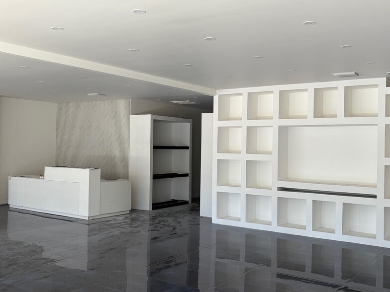 5201-5299 N State Road 7, Tamarac, FL for lease - Building Photo - Image 3 of 18