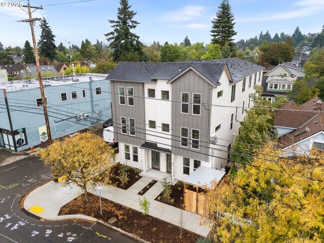 Plus de détails pour 7190 Glisan st, Portland, OR - Multi-résidentiel à vendre