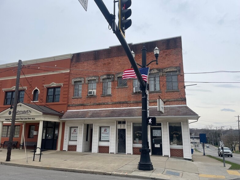 82 N Sandusky St, Delaware, OH for lease - Building Photo - Image 2 of 41