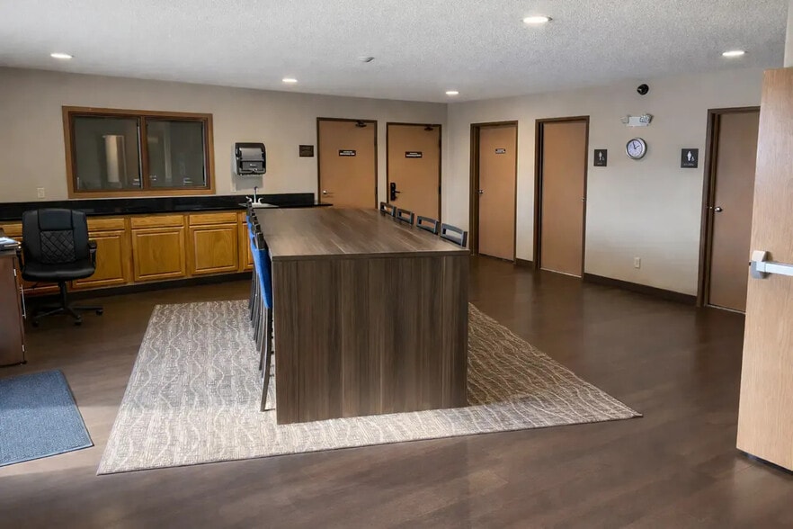 3815 S Lincoln Ave, York, NE à vendre - Photo du bâtiment - Image 3 de 34