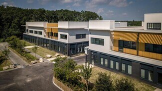 Plus de détails pour Local d'activités à louer