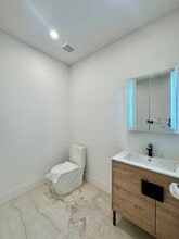 107 Moore St, Brooklyn, NY for lease Interior Photo- Image 1 of 6