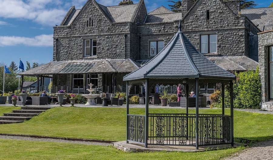 A497 Main Rd, Criccieth à vendre - Photo du bâtiment - Image 1 de 10