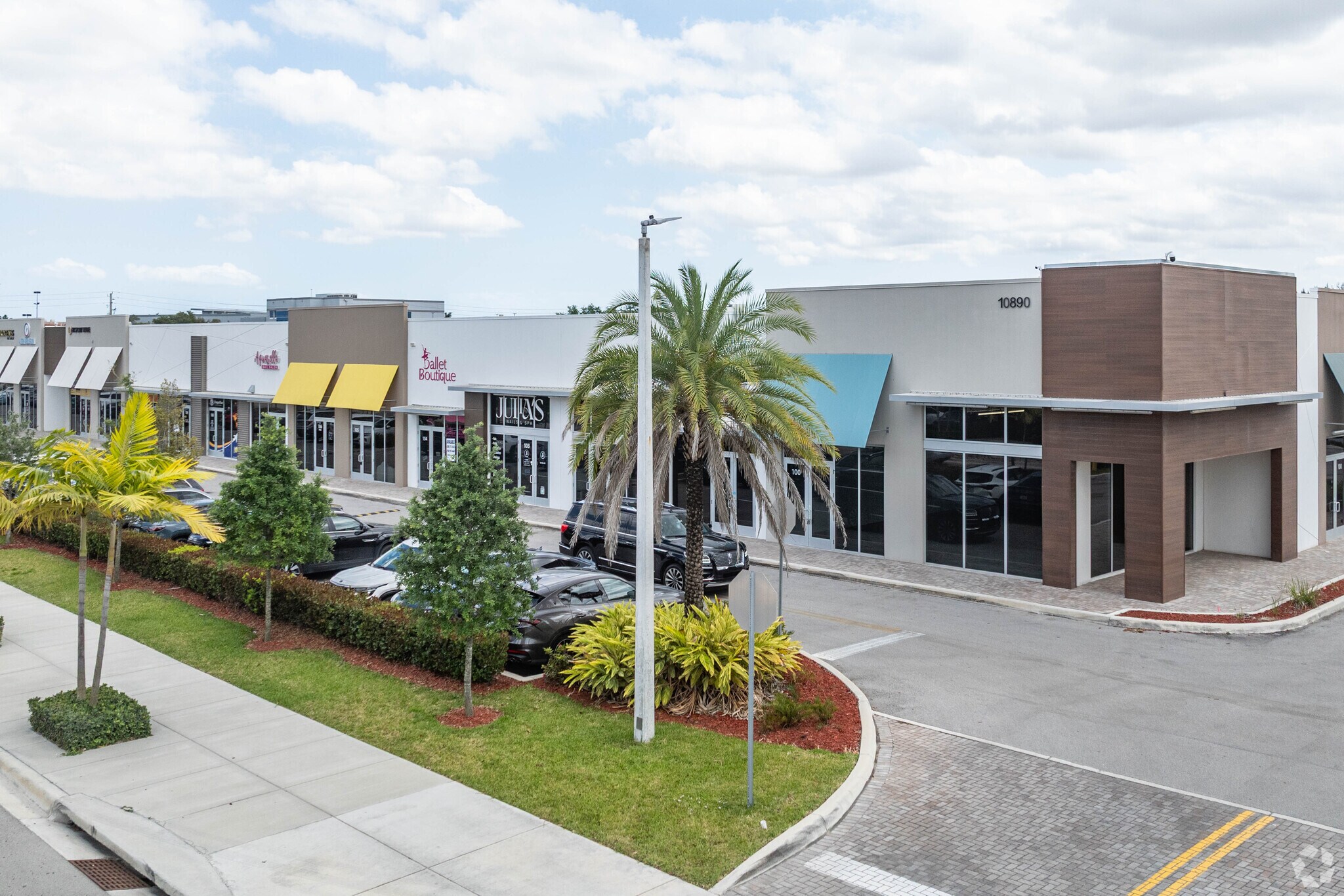 10890 NW 17th St, Doral, FL à vendre Photo du bâtiment- Image 1 de 10