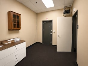 5630 W Camelback Rd, Glendale, AZ for lease Interior Photo- Image 2 of 2