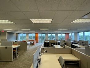 8800 Grand Oak Cir, Tampa, FL for lease Interior Photo- Image 2 of 8