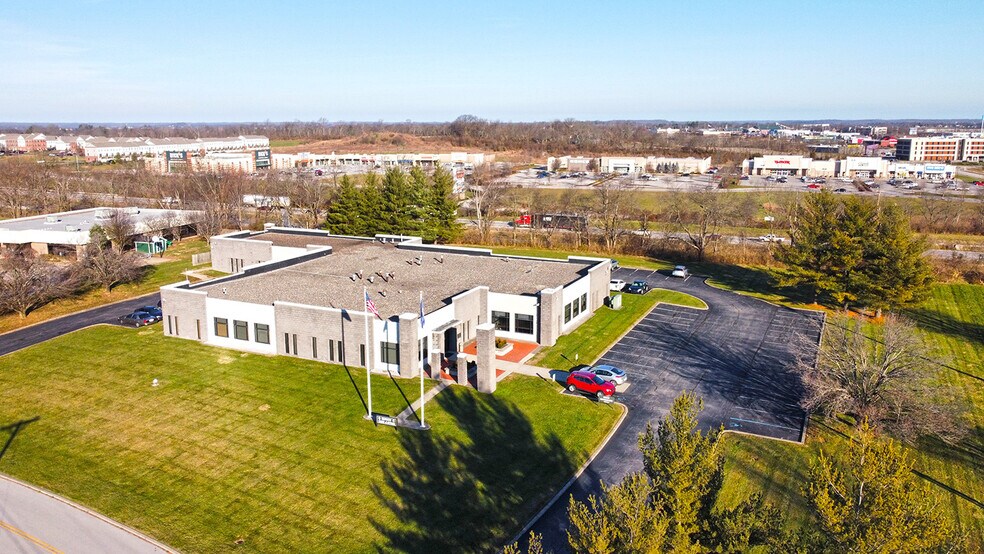 360 Democrat Dr, Frankfort, KY à louer - Photo du bâtiment - Image 2 de 4
