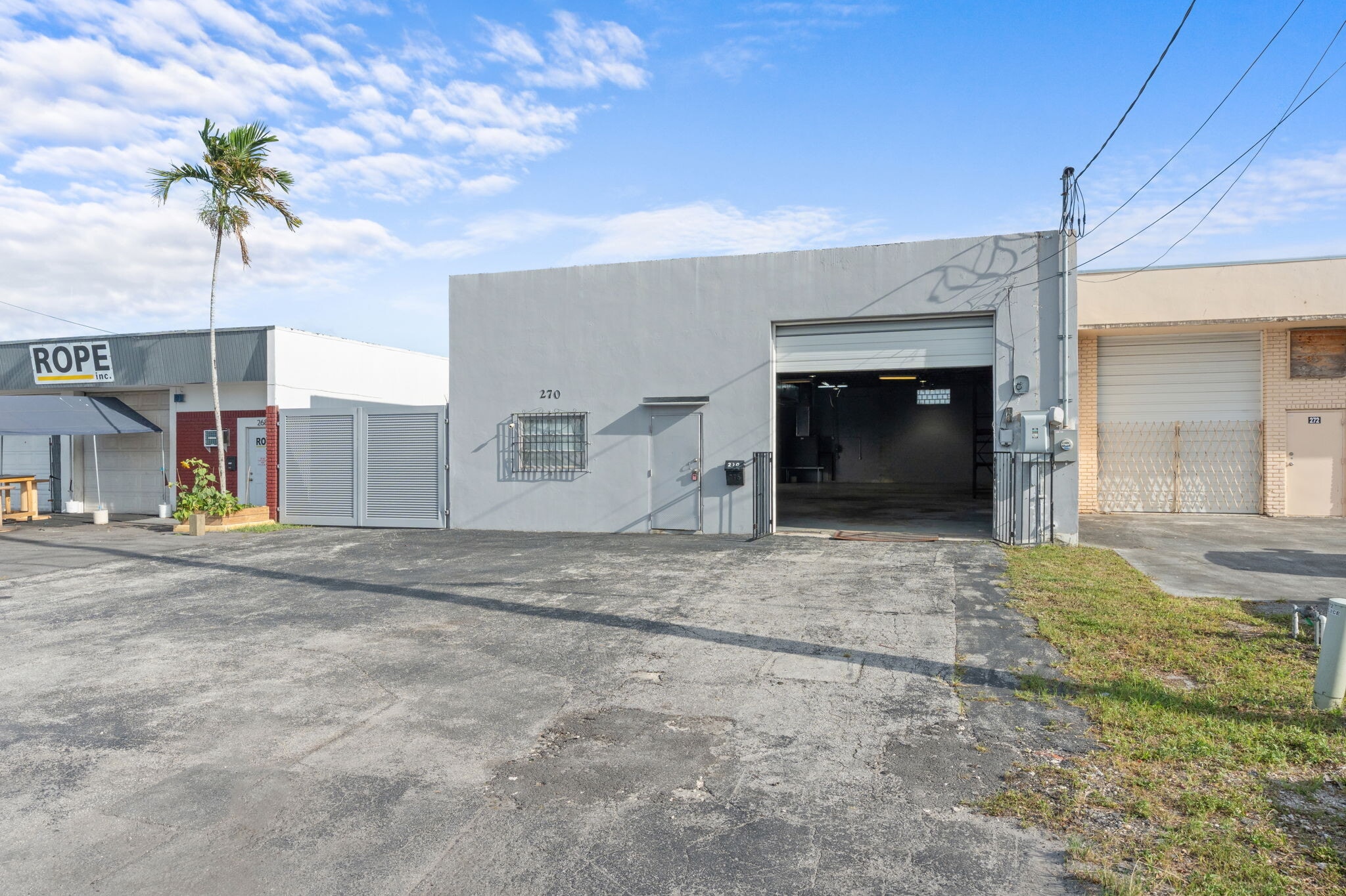 272-280 SW 33rd St, Fort Lauderdale, FL for lease Interior Photo- Image 1 of 23