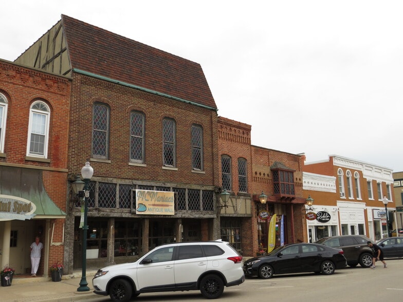 110-112 W Washington st, Morris, IL for sale - Building Photo - Image 3 of 31