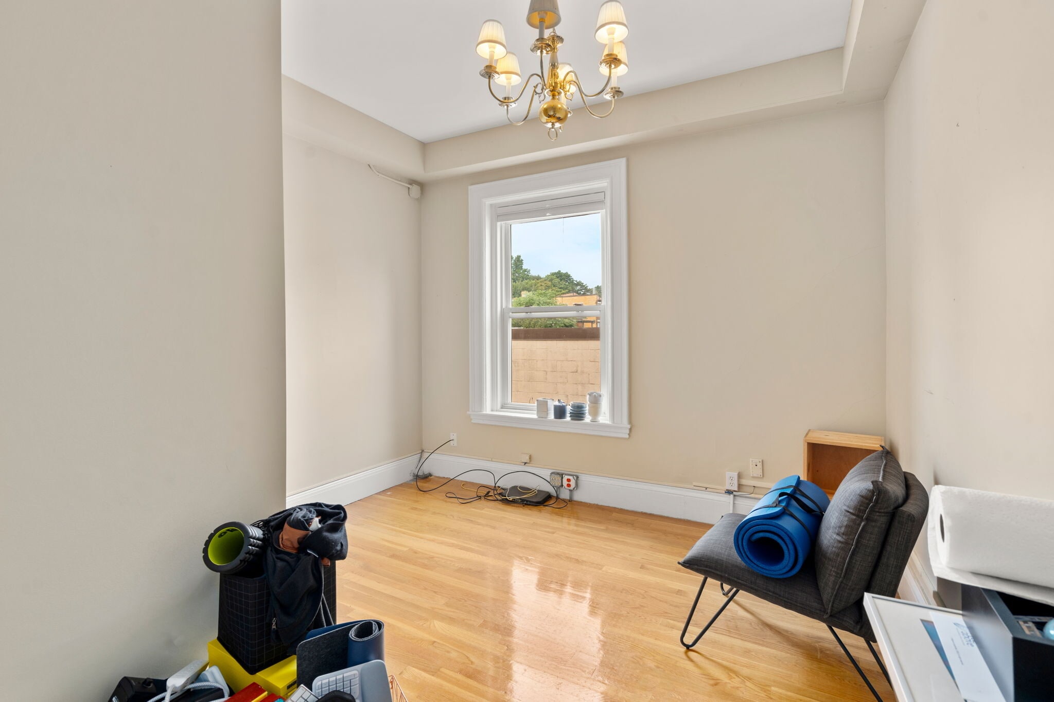 1577 Beacon St, Brookline, MA for lease Interior Photo- Image 1 of 4