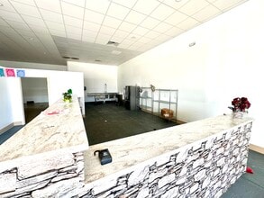 1720 S Philo Rd, Urbana, IL for lease Interior Photo- Image 2 of 4