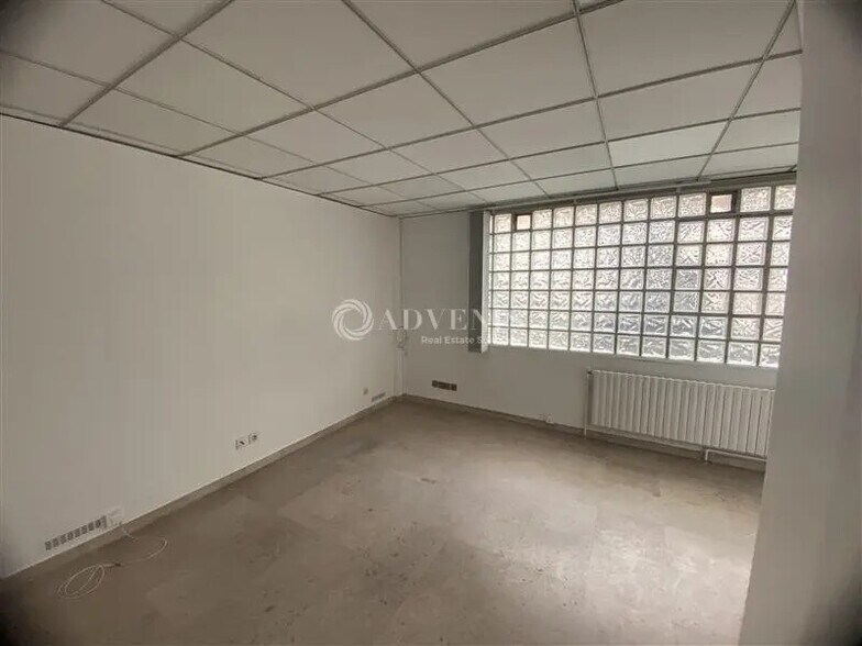 Office in Le Raincy for lease - Building Photo - Image 2 of 7