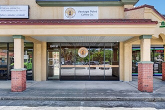 1301 Monument Rd, Jacksonville, FL à louer Photo du bâtiment- Image 1 de 36