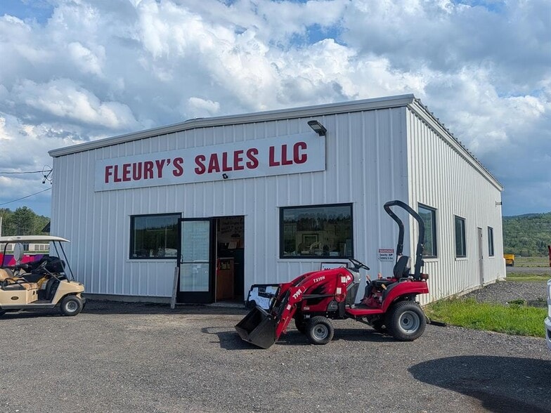 926 John Stark Hwy, Newport, NH for sale - Building Photo - Image 2 of 23