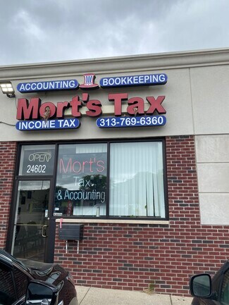 Plus de détails pour 24602-24636 W Warren St, Dearborn Heights, MI - Commerce de détail à louer
