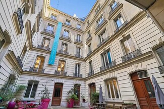 Plus de détails pour 28 Rue De Châteaudun, Paris - Bureau à louer