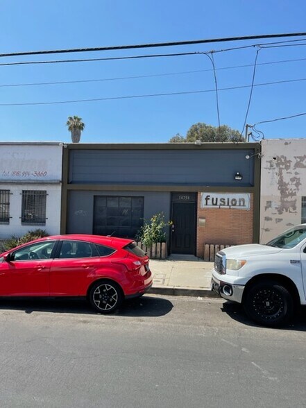 14758 Keswick St, Van Nuys, CA à louer - Photo du bâtiment - Image 3 de 14