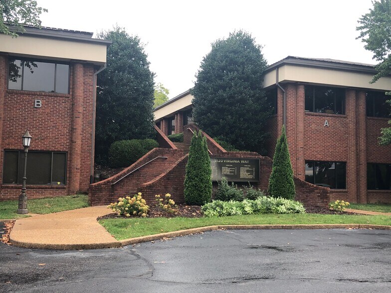 5120 Virginia Way, Brentwood, TN à louer - Photo du bâtiment - Image 3 de 16