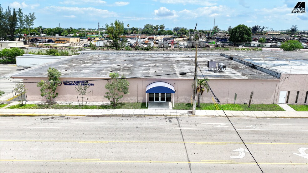 160 Ali Baba Ave, Opa-locka, FL à louer - Photo du bâtiment - Image 1 de 4
