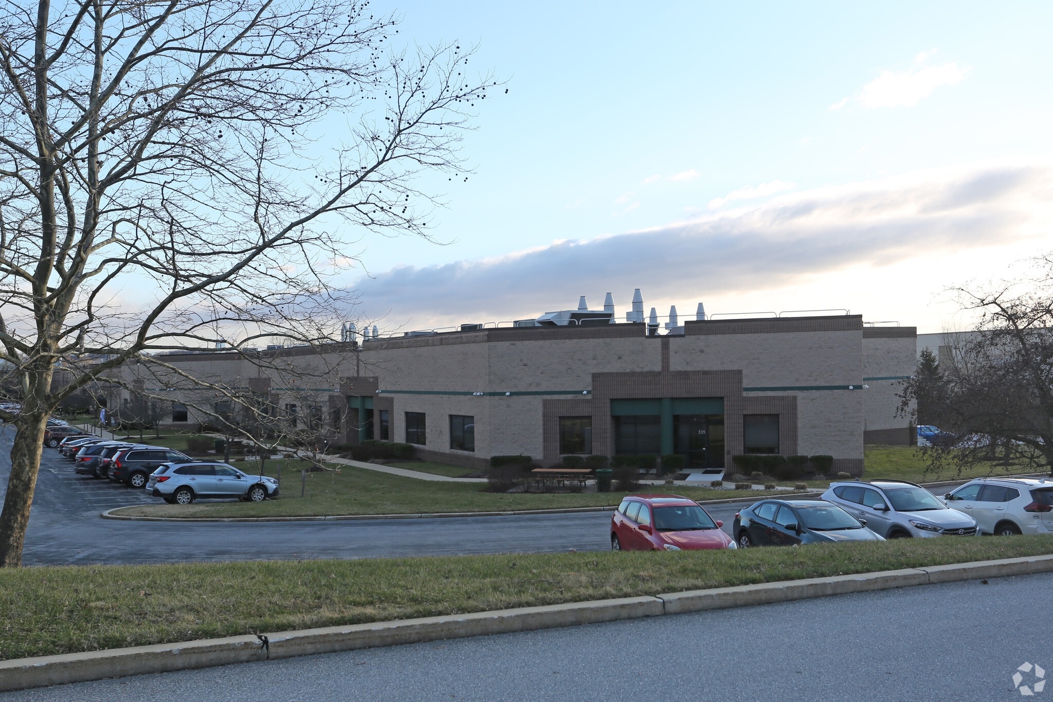 335-395 Phoenixville Pike, Malvern, PA for lease Primary Photo- Image 1 of 15