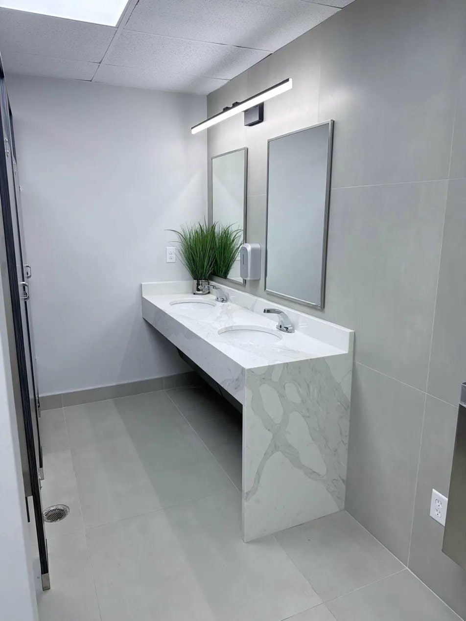 7819 N Dale Mabry Hwy, Tampa, FL à louer Photo intérieure- Image 1 de 1