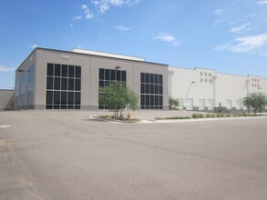 7210 W Van Buren St, Phoenix, AZ à louer Photo du bâtiment- Image 2 de 2
