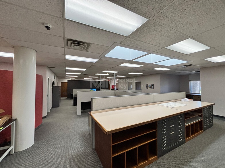 2285 E Enterprise Pky, Twinsburg, OH for sale - Building Photo - Image 3 of 5