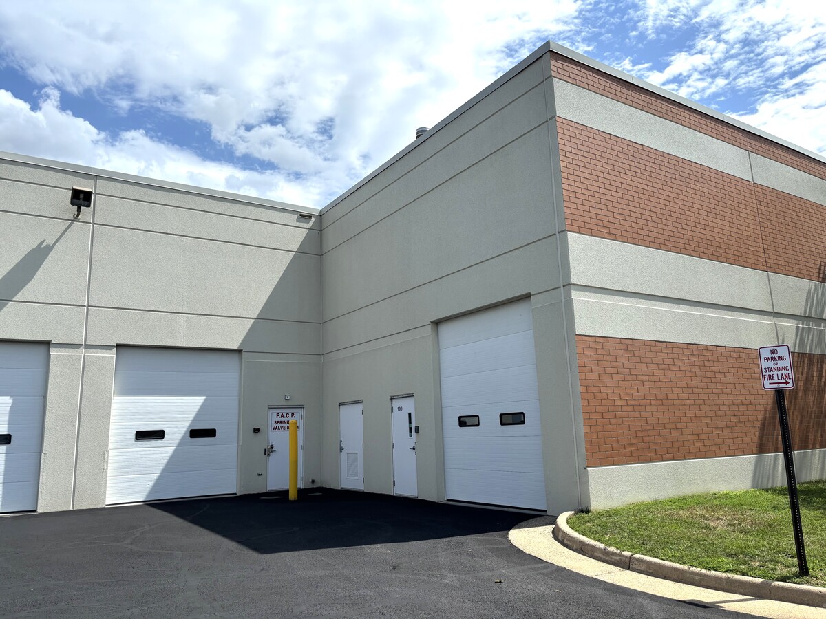 43676 Trade Center Pl, Sterling, VA 20166 - Unit 100 -  - Interior Photo - Image 2 of 8