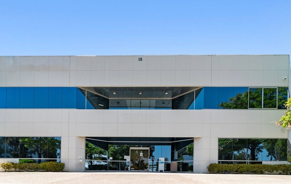 15 Argonaut, Aliso Viejo, CA à vendre - Photo du bâtiment - Image 3 de 23