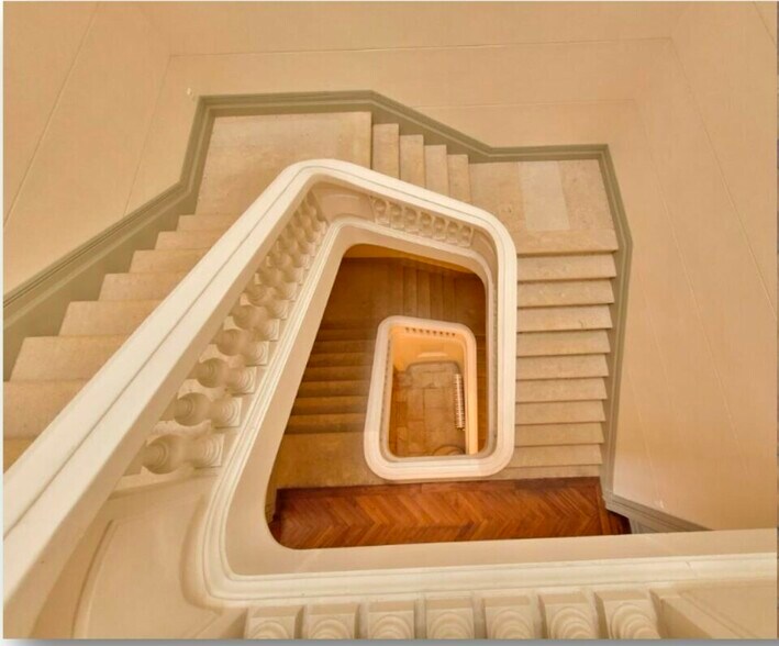 168 Rue Fondaudege, Bordeaux à louer - Photo du bâtiment - Image 2 de 19
