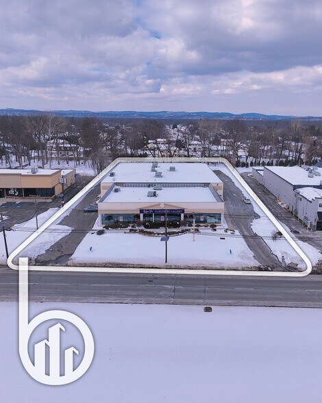 425 Rt 46 W, Fairfield, NJ à vendre - Photo du bâtiment - Image 3 de 8