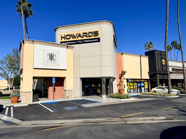 25355 Crenshaw Blvd, Torrance, CA à louer - Photo du bâtiment - Image 2 de 12