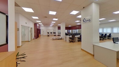 Calle de Isabel Colbrand, 10-12, Madrid, Madrid for lease Interior Photo- Image 2 of 25