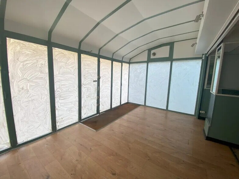 Retail in Paris for sale - Building Photo - Image 2 of 7