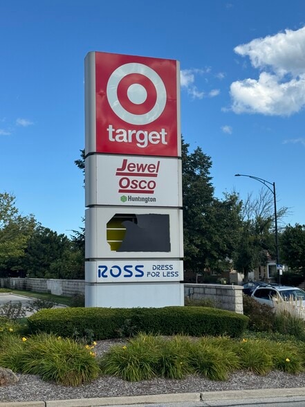 2209-2485 Howard St, Evanston, IL for lease - Building Photo - Image 3 of 3