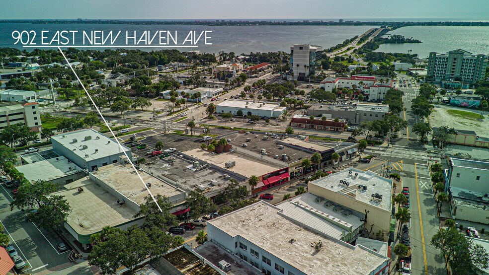 902 E New Haven Ave, Melbourne, FL à louer - Photo du bâtiment - Image 2 de 23