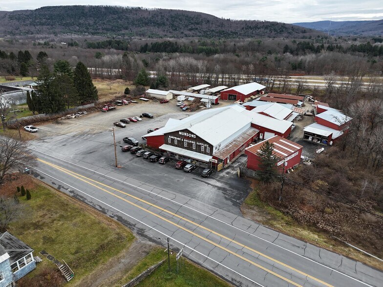 5662 State Highway 7, Oneonta, NY à vendre - Photo du bâtiment - Image 2 de 4